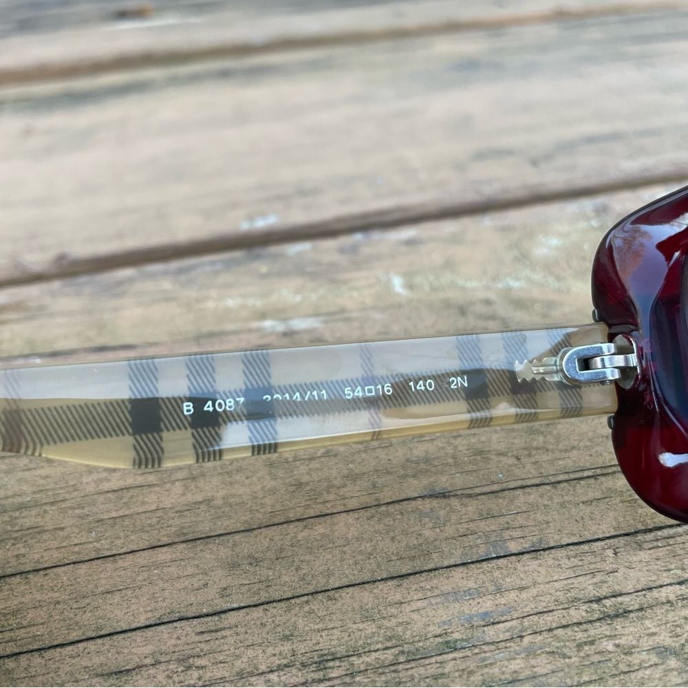 Burberry Red Frame Sunglasses with Signature Check Arms - Picture 5 of 9